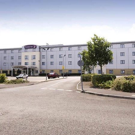 Premier Inn Poole North Экстерьер фото