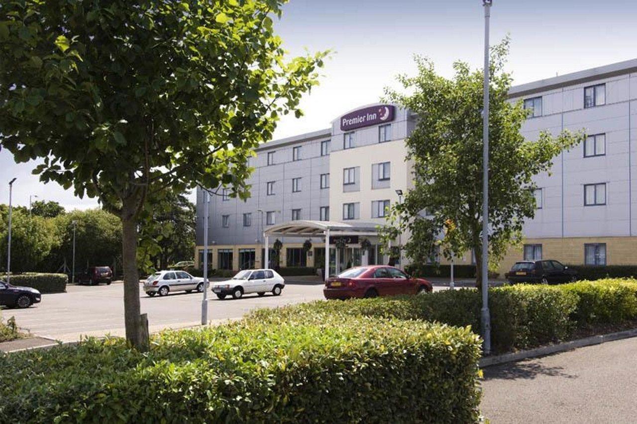 Premier Inn Poole North Экстерьер фото